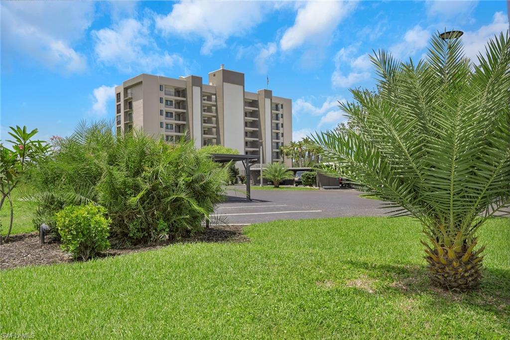 Residential in NORTH FORT MYERS 3
