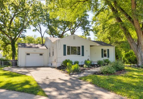 661 64th St, Des Moines, IA, 50312-1003 | Card Image