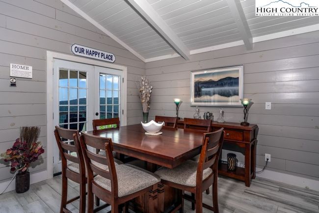 103 Mockingbird Ln, House other with 4 bedrooms, 3 bathrooms and null parking in Beech Mountain NC | Image 5
