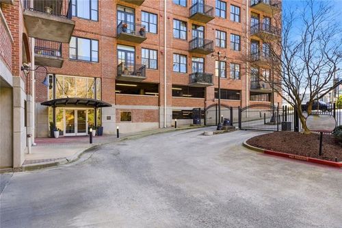 702-3235 Roswell Rd Ne, Atlanta, GA, 30305-1885 | Card Image