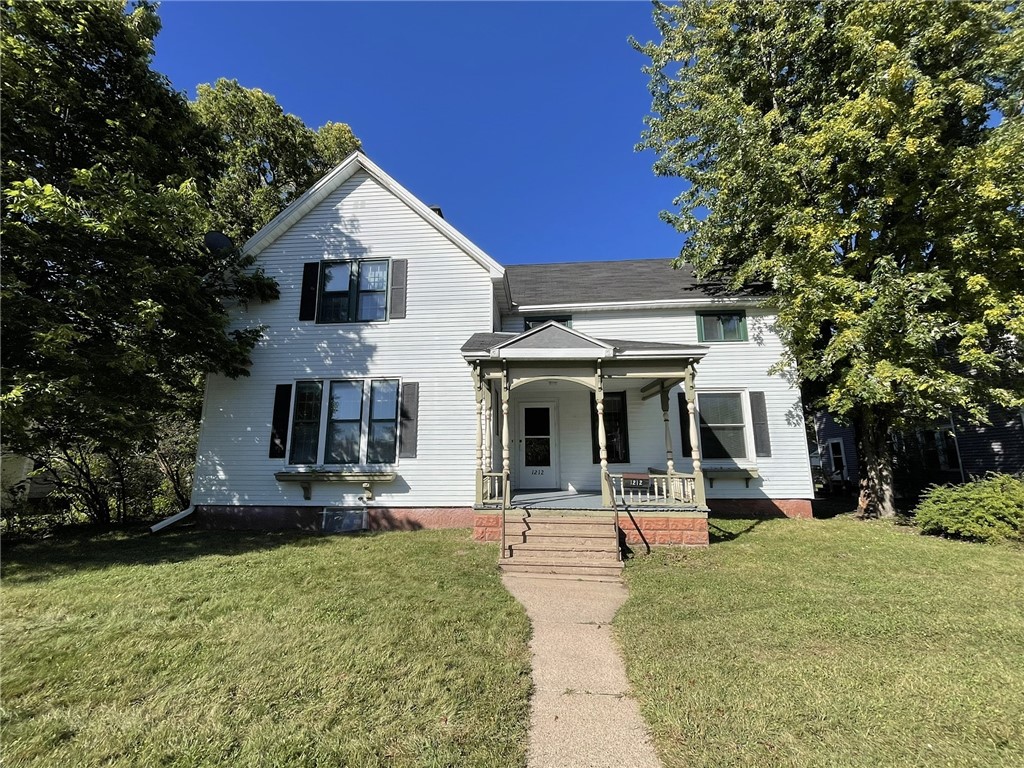 State St, Eau Claire, WI 54701