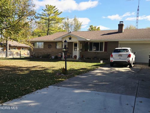 1615 N Thyre Dr, Genoa, OH, 43430-1129 | Card Image