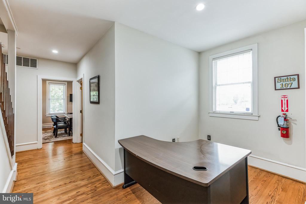 Commercial Lease in HADDON TOWNSHIP 3