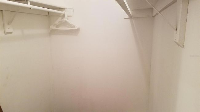 walk-in Closet | Image 13
