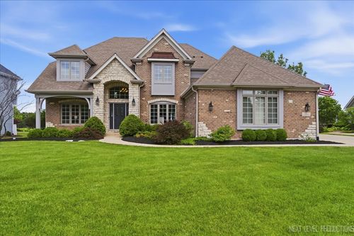 2460 Bird Ln, Batavia, IL, 60510-8971 | Card Image