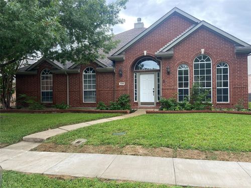 1696 Yosemite Dr, Lewisville, TX, 75077-2476 | Card Image