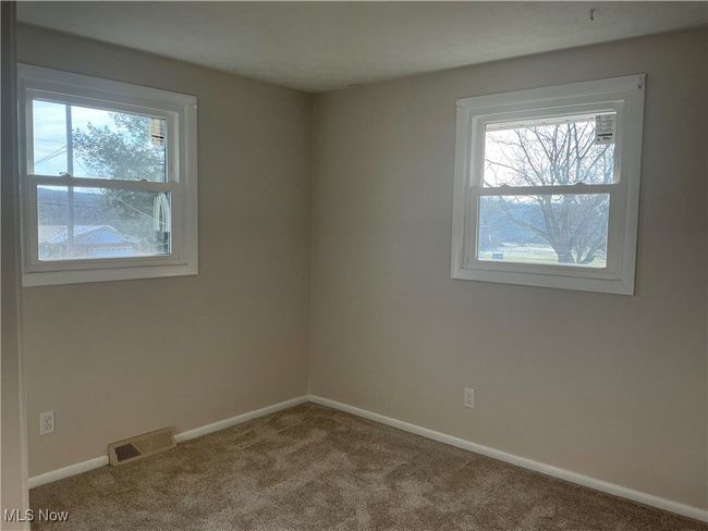 View of carpeted empty room | Image 10