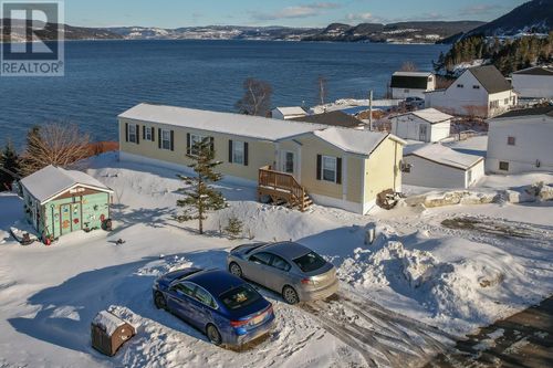 31 Shoreline Road, Halfway Point, NL, A0L1A0 | Card Image