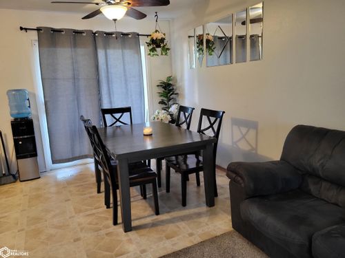 109 Harmony Dr, Marshalltown, IA, 50158-5237 | Card Image