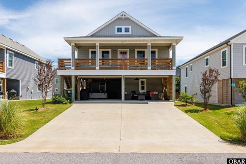 531 W Aycock St, Kill Devil Hills, NC, 27948-8295 | Card Image