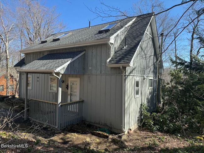 173 King Richard Dr, House other with 3 bedrooms, 2 bathrooms and null parking in Becket MA | Image 36