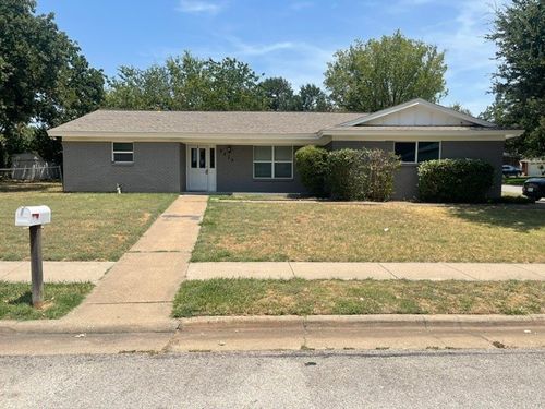 2232 Shady Brook Dr, Bedford, TX, 76021-4458 | Card Image