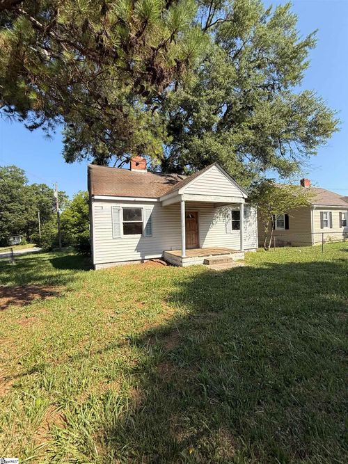601 Musgrove St, Clinton, SC, 29325-1724 | Card Image