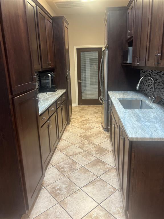 Commercial Lease in Georgetown 3
