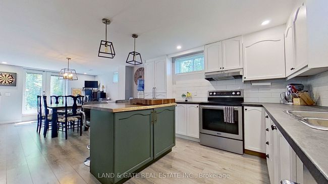 92 N Murray St, House other with 3 bedrooms, 3 bathrooms and 5 parking in Quinte West ON | Image 18