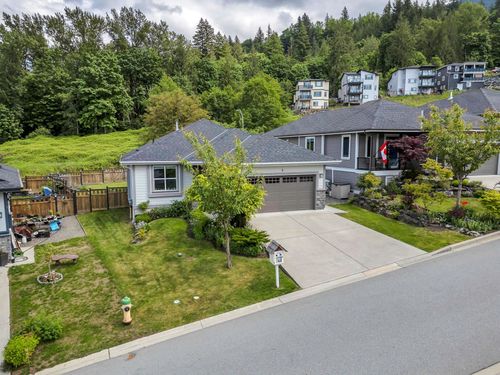 5-8295 Nixon Rd, Chilliwack, BC, V4Z0C8 | Card Image
