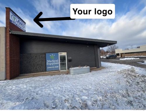 1028 W Huron St, Waterford, MI, 48328-3730 | Card Image