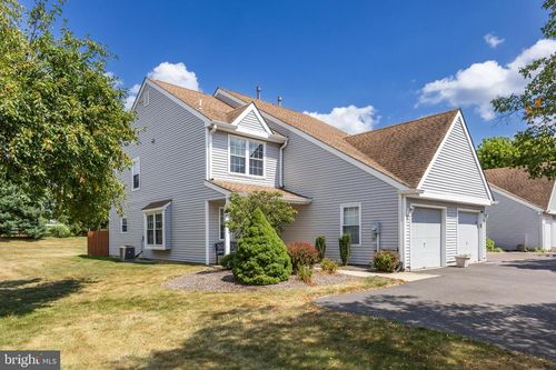 324 Birch Hollow Dr, BORDENTOWN, NJ, 08505-4229 | Card Image