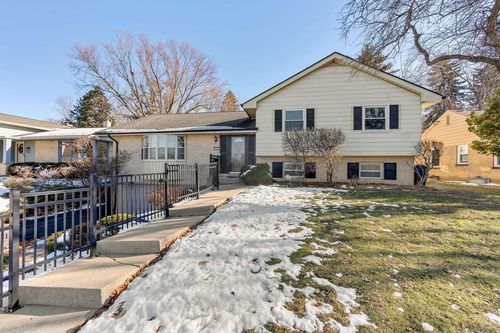 4132 Menomonee River Parkway, Wauwatosa, WI, 53222 | Card Image