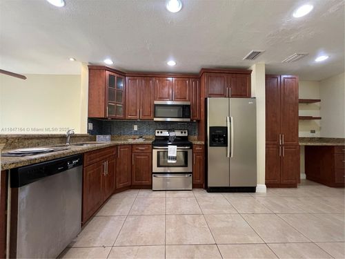 8016 Nw 29th St, Sunrise, FL, 33322-2426 | Card Image
