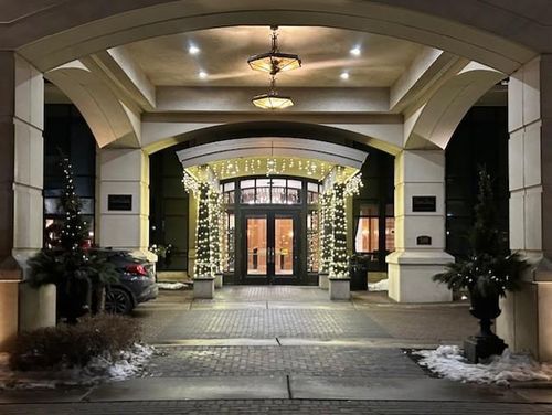 apt-907-500 E Grant St, Minneapolis, MN, 55404-1442 | Card Image