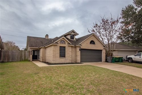 201 Amhurst St, Victoria, TX, 77904-3007 | Card Image