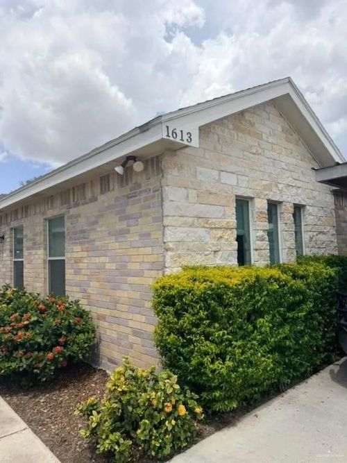 2-1617 W Broome St, Edinburg, TX, 78541-8467 | Card Image