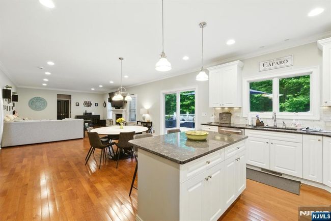 166 Horseneck Rd, House other with 4 bedrooms, 4 bathrooms and null parking in Fairfield NJ | Image 11