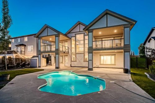 231 Railway Close Se, Langdon, AB, T0J1X1 | Card Image