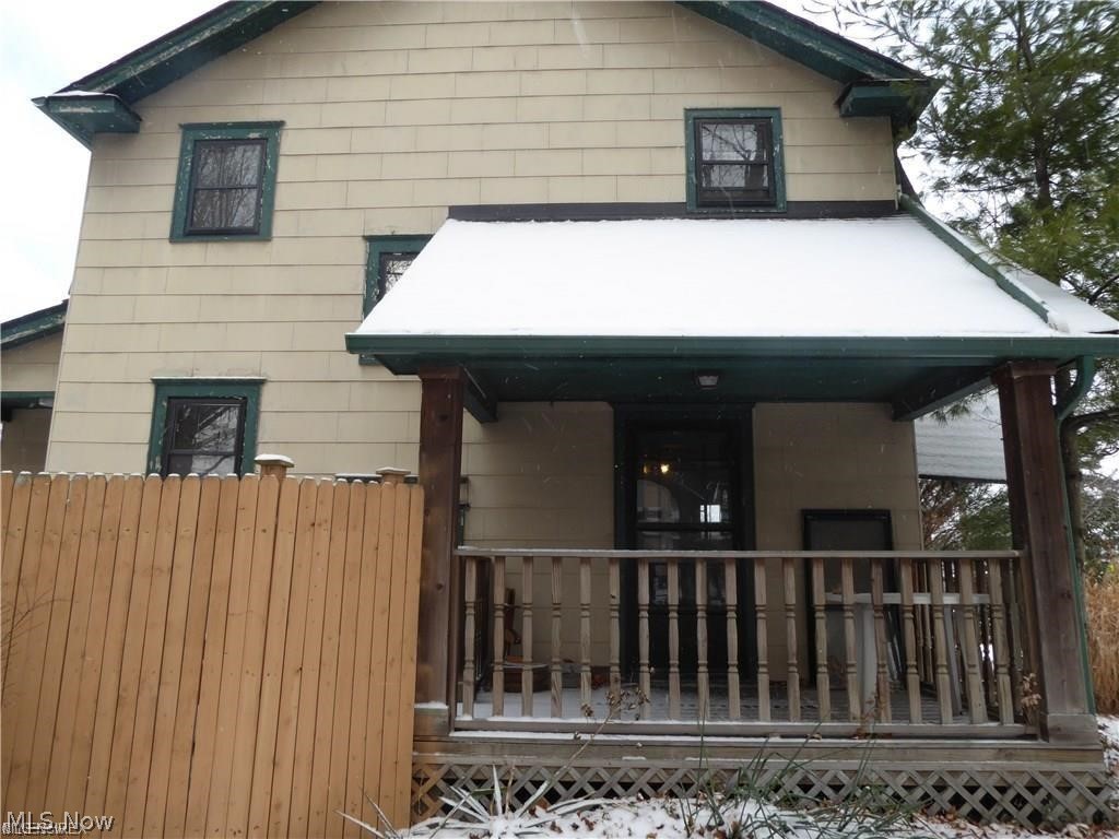 Archwood Ave, Akron, OH 44301