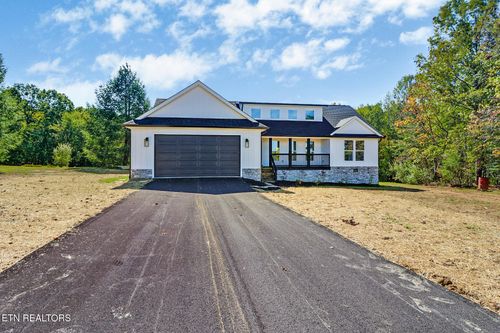 149 Falling Leaf Rd, Jamestown, TN, 38556-7414 | Card Image