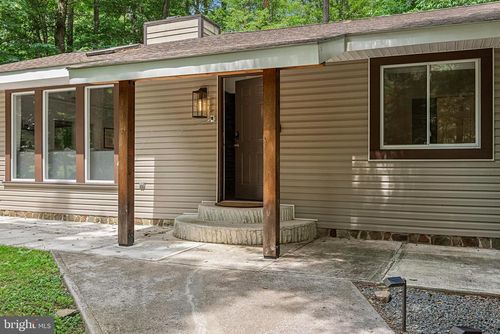 113 Birchwood Rd, Blakeslee, PA, 18610-8802 | Card Image