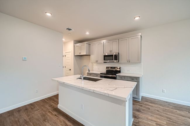 UNIT-904 - 2600 Gattis School Rd, Condo with 3 bedrooms, 3 bathrooms and 2 parking in Round Rock TX | Image 9
