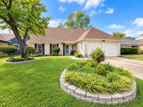 5409 Buckner Ct, Flower Mound, TX, 75028-1000 | Card Image