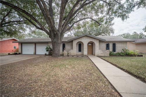 1104 Live Oak Dr, Alice, TX, 78332-3163 | Card Image