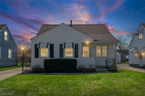 509 Cambridge Ave, Elyria, OH, 44035-6465 | Card Image