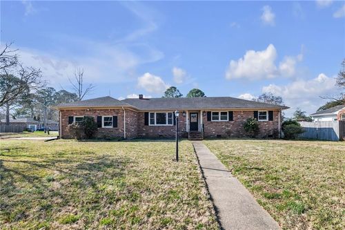 524 Summit Ridge Dr, Chesapeake, VA, 23322-3528 | Card Image