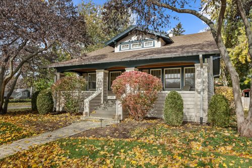 518 South St, West Dundee, IL, 60118-2242 | Card Image