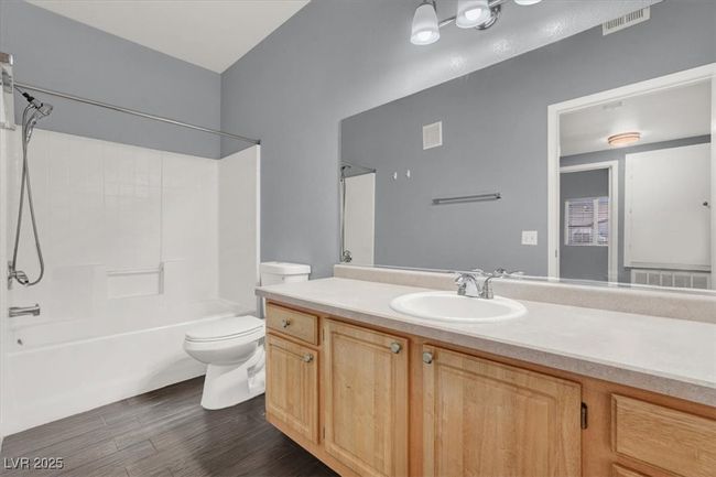 2024 - 5655 E Sahara Ave, Condo with 3 bedrooms, 2 bathrooms and null parking in Las Vegas NV | Image 28