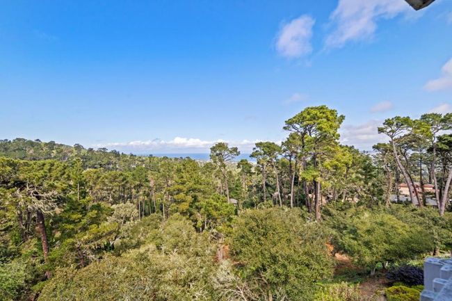 27 - 27 Shepherds Knls, Condo with 3 bedrooms, 3 bathrooms and 3 parking in Pebble Beach CA | Image 36
