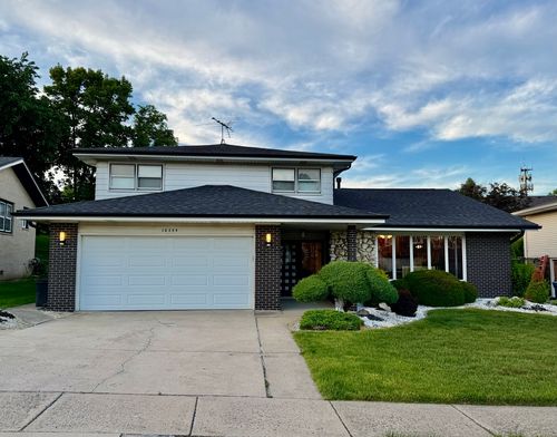 10359 Winter Park Dr, Palos Hills, IL, 60465-1746 | Card Image
