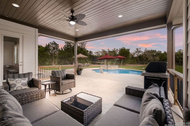 215 Madrone Trl, House other with 6 bedrooms, 6 bathrooms and null parking in Boerne TX | Image 5