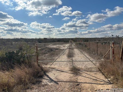 1300 Camino Don Antonio, Laredo, TX, 78041 | Card Image