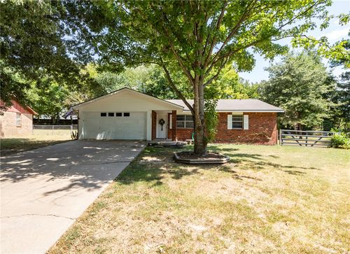 1207 S Prospect Cir, Siloam Springs, AR, 72761-4566 | Card Image