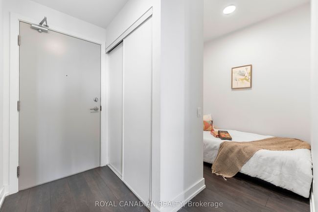1110 - 215 Veterans Dr, Condo with 2 bedrooms, 2 bathrooms and 1 parking in Brampton ON | Image 19