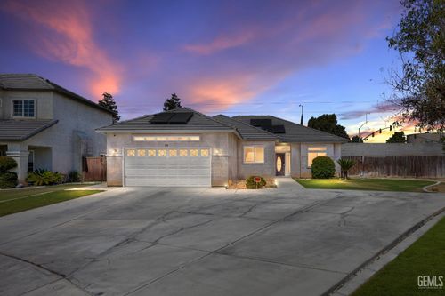 514 Blue Meadow Ct, Bakersfield, CA, 93308-9259 | Card Image
