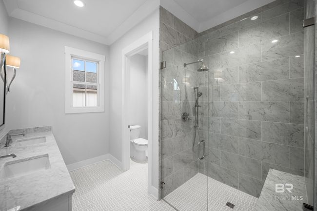 Bathroom | Image 21