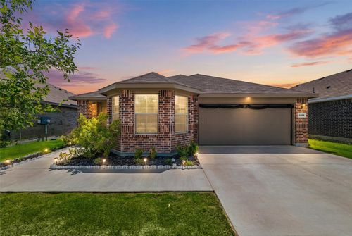 9456 Firedog Dr, Fort Worth, TX, 76131-1962 | Card Image