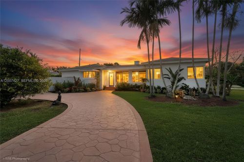 5889 Devonshire Blvd, Miami, FL, 33155-4051 | Card Image