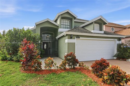 1077 Summer Lakes Dr, ORLANDO, FL, 32835-5130 | Card Image